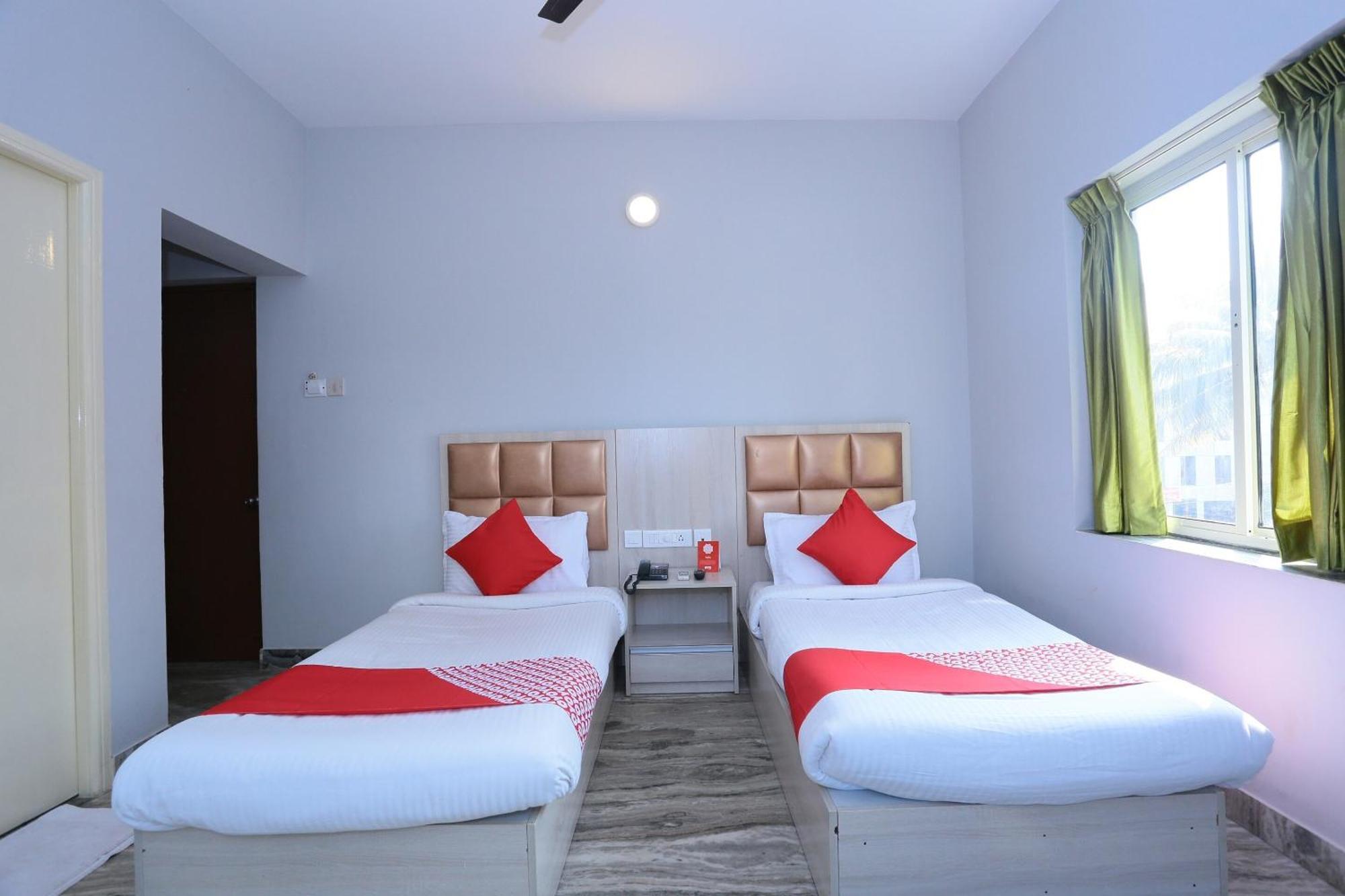 Super Townhouse Prince Palace Thiruvananthapuram Exterior photo