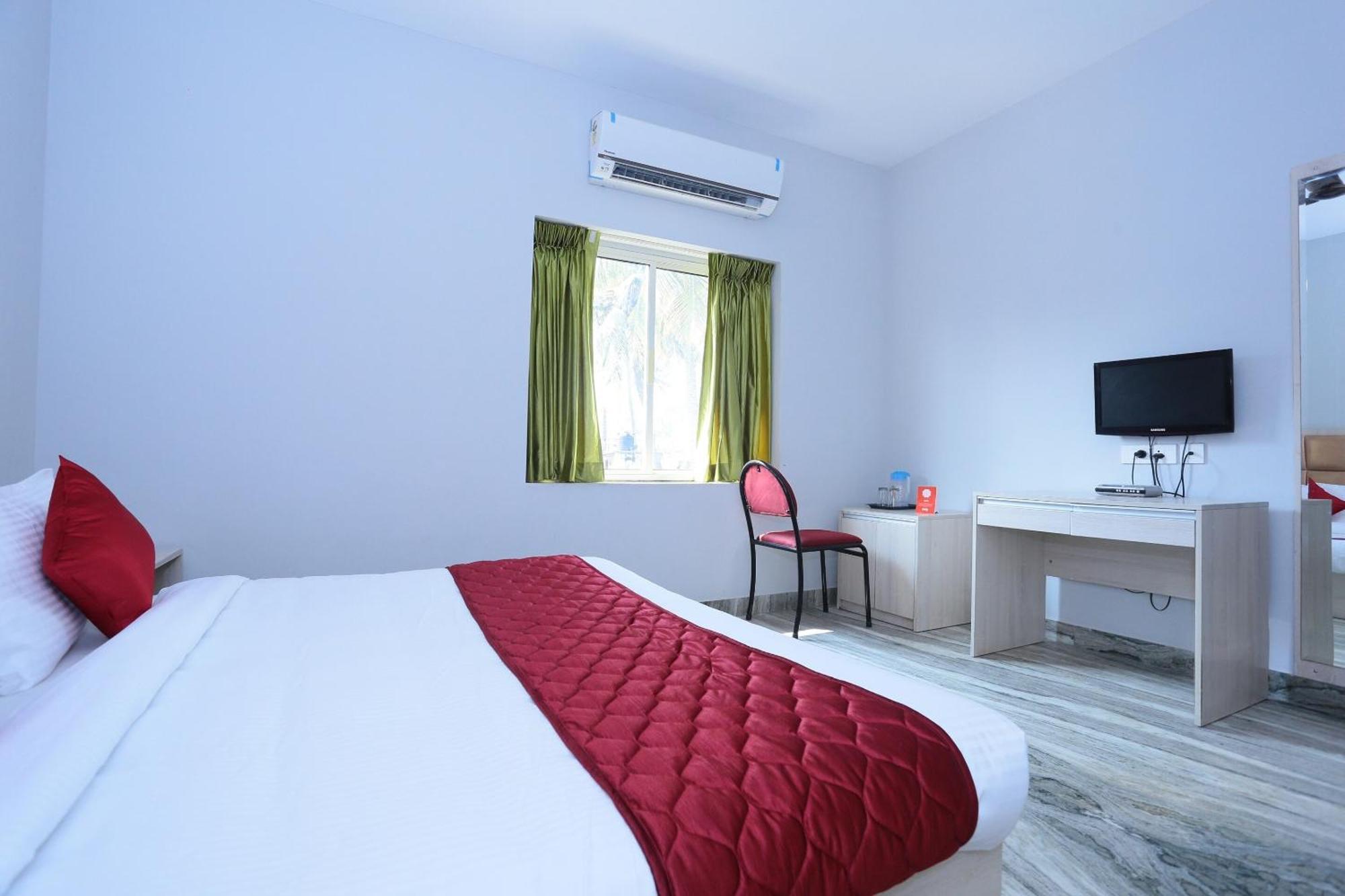 Super Townhouse Prince Palace Thiruvananthapuram Exterior photo